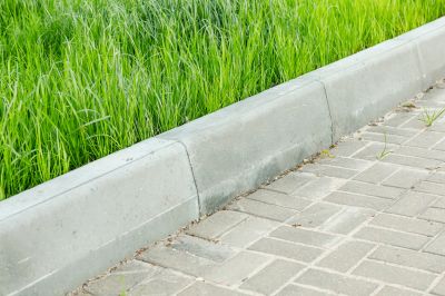 Lawn Curbing Installation
